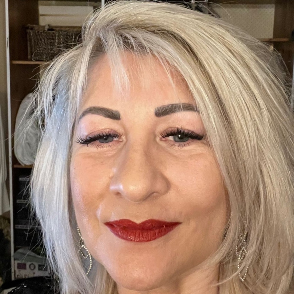 Meet your Posher, Lourdes